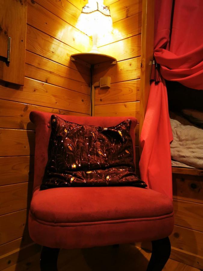 Roulotte La Passe Pierre Bed & Breakfast Pende Luaran gambar