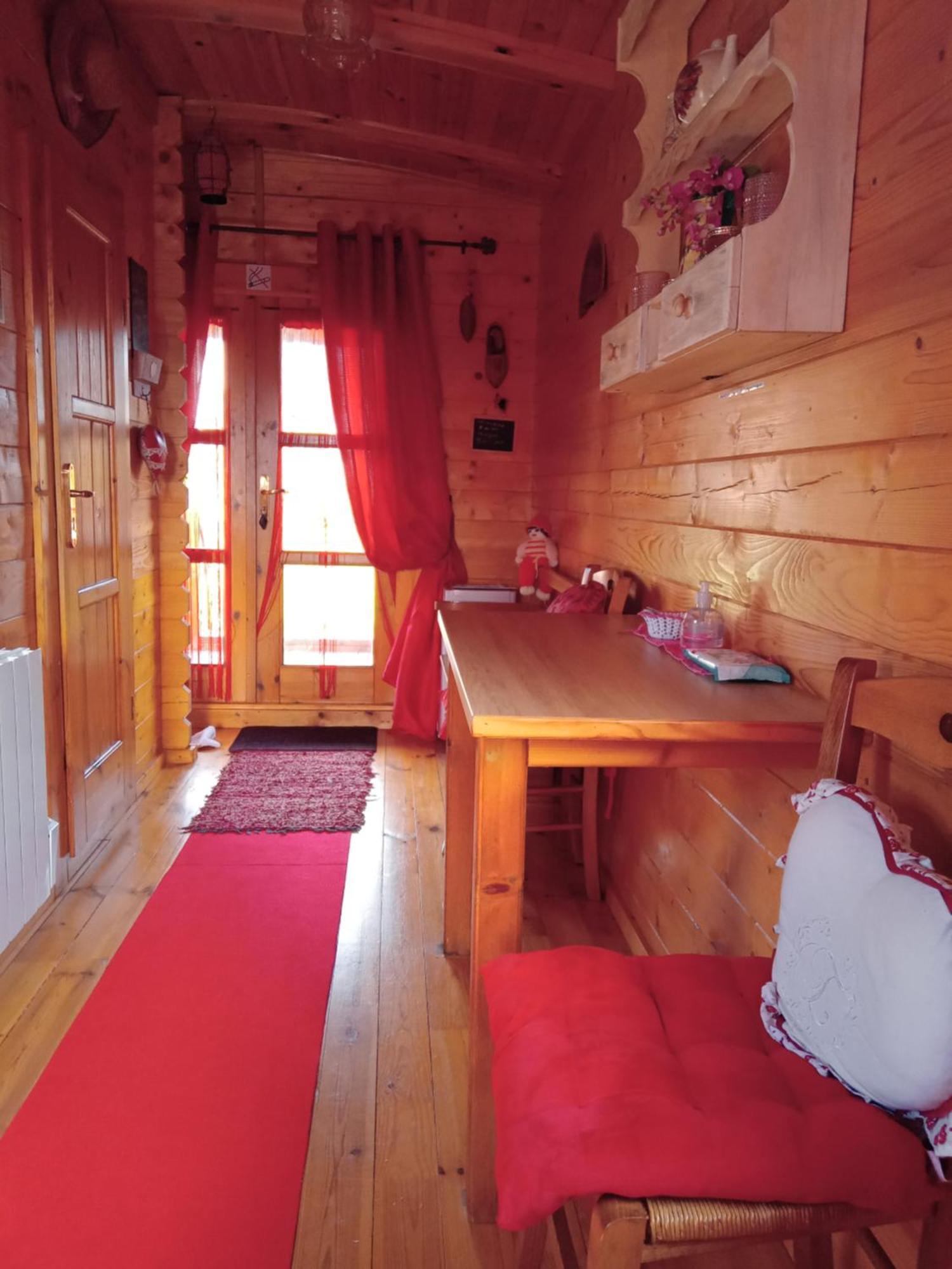 Roulotte La Passe Pierre Bed & Breakfast Pende Luaran gambar