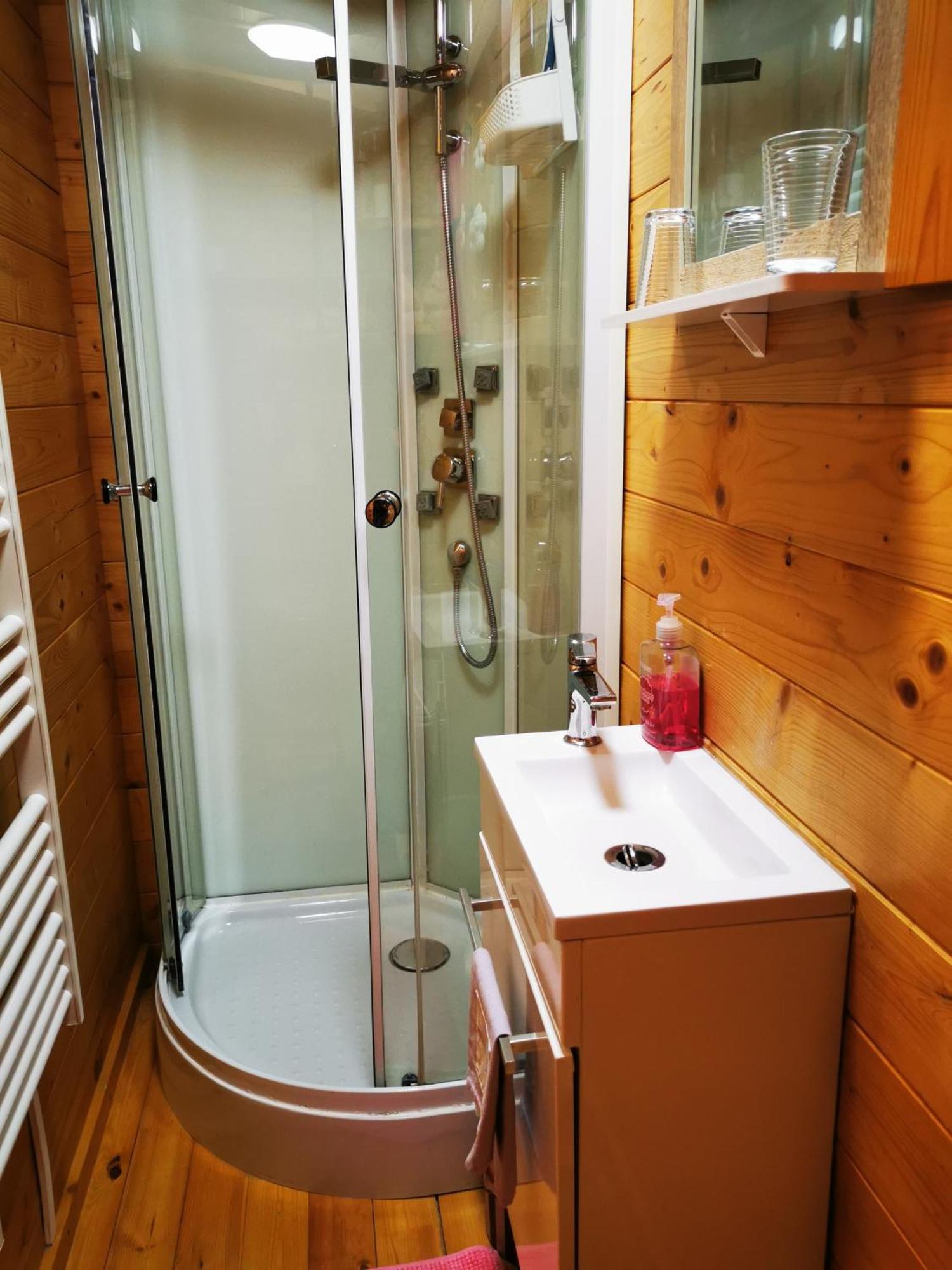 Roulotte La Passe Pierre Bed & Breakfast Pende Luaran gambar